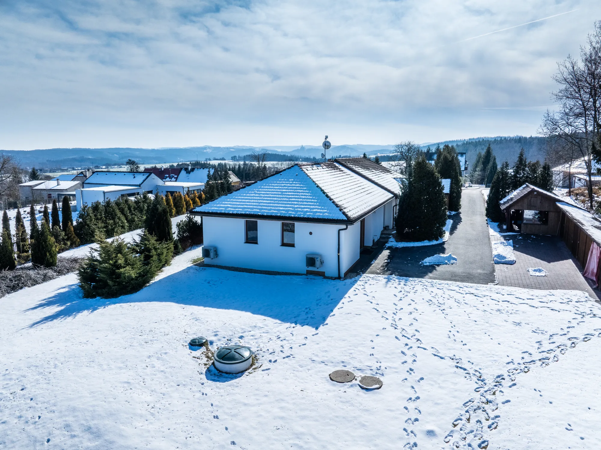 Rezidence v zimě - ptačí pohled